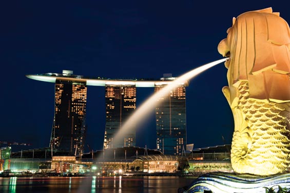 Marina-Bay-Sands_View-from-Merlion